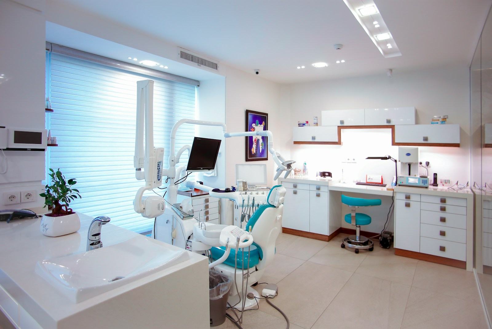 Bright treatment area