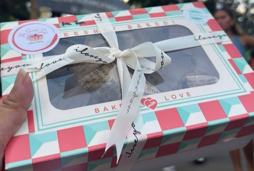 Checkered gift box